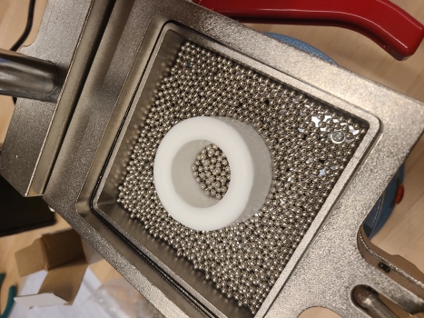 picture of vacuum bearings